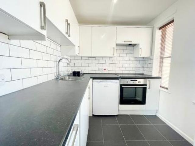 1 bedroom Apartment To Let