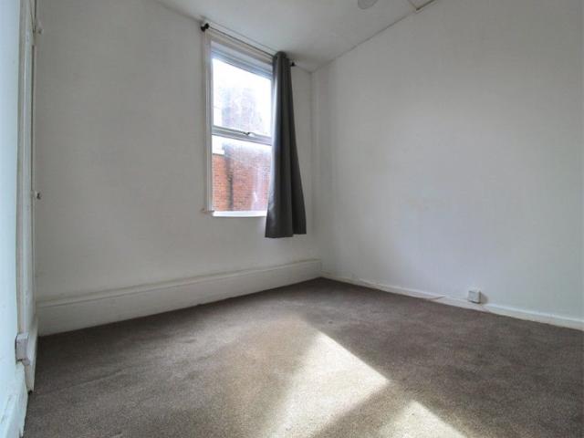 1 Bedroom Apartment Available Arranging tenancy