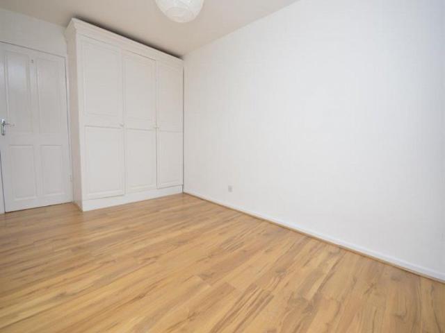 1 Bedroom Apartment Available Arranging tenancy