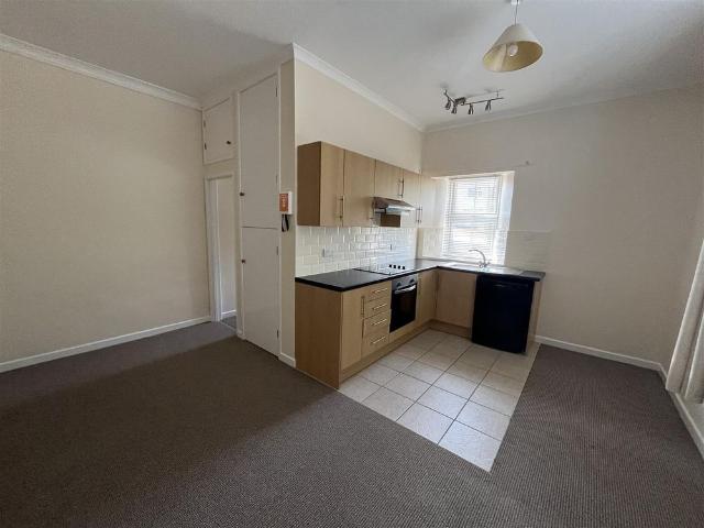 1 Bedroom Apartment To Let