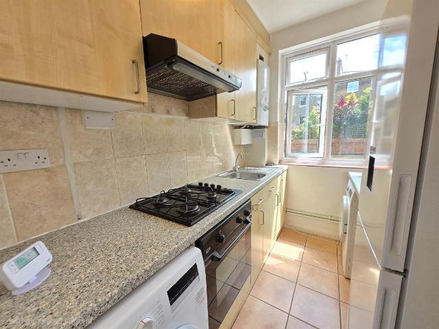 1 bedroom Apartment to let Belgrave Gardens, London, NW8