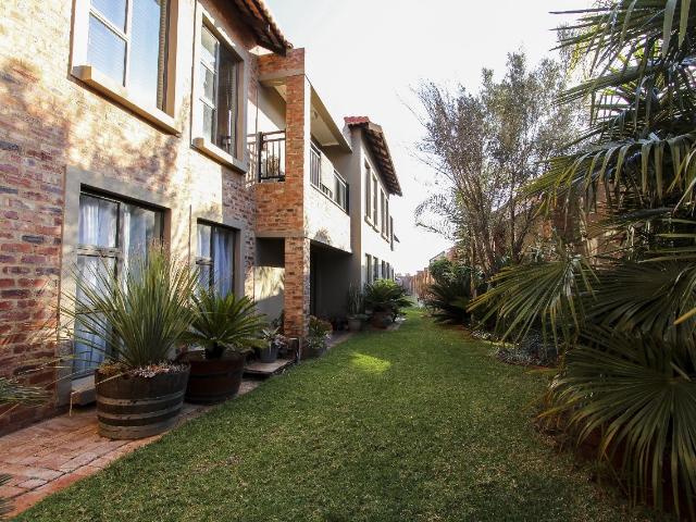 1 Bedroom Apartment To Let in Tuscany Ridge
