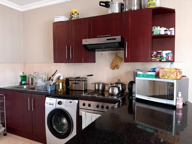 1 Bedroom Apartment To Let in Walmer Heights