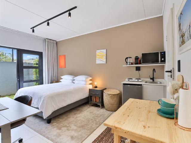 1 Bedroom Apartment To Let in Waverley