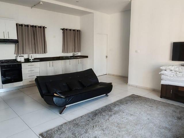 1 Bedroom Apartment To Let in Amanzimtoti