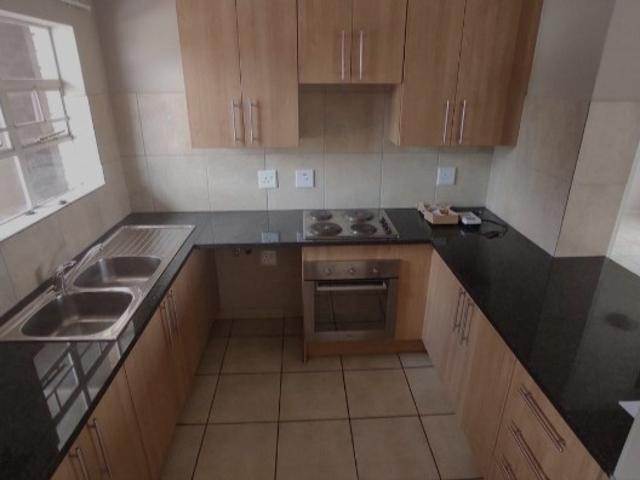 1 Bedroom Apartment To Let in Annlin Wes