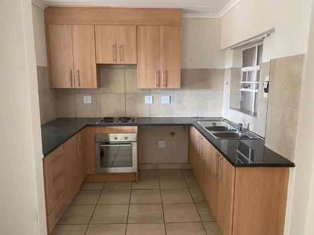 1 Bedroom Apartment To Let in Annlin Wes