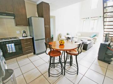 1 Bedroom Apartment To Let in Bryanston