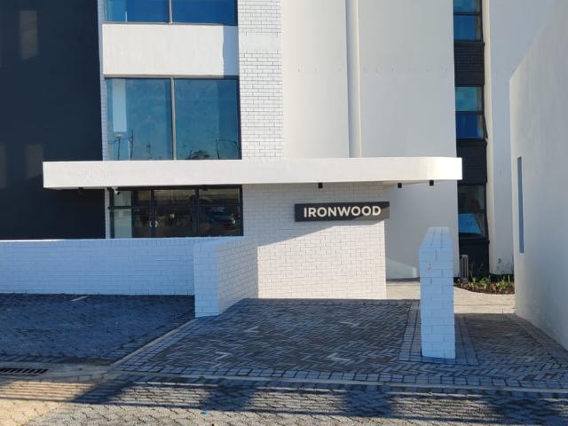 1 Bedroom Apartment To Let in Century City