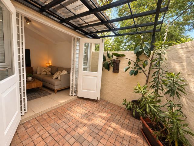 1 Bedroom Apartment To Let in Craighall Park