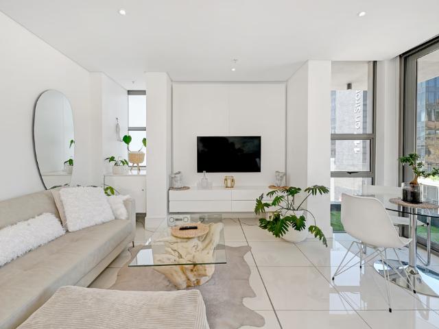 1 Bedroom Apartment To Let in De Waterkant | LIONLEAD Real Estate