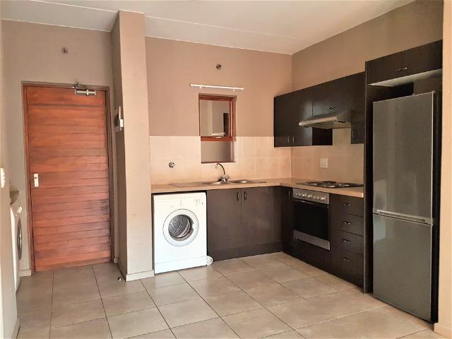 1 Bedroom Apartment To Let in Douglasdale