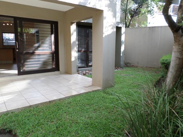 1 Bedroom Apartment To Let in Douglasdale