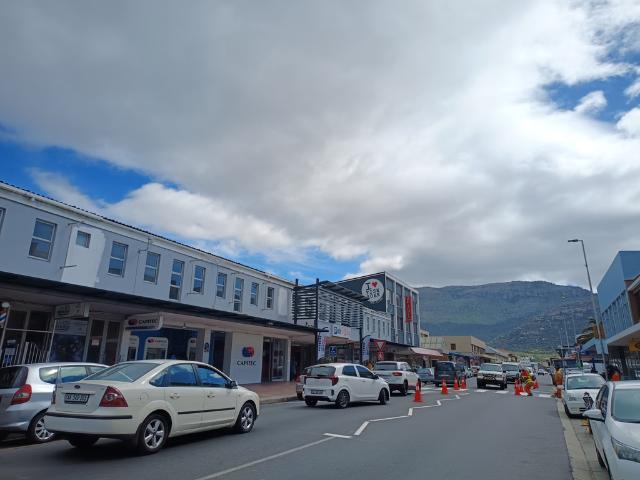 1 Bedroom Apartment To Let in Fish Hoek