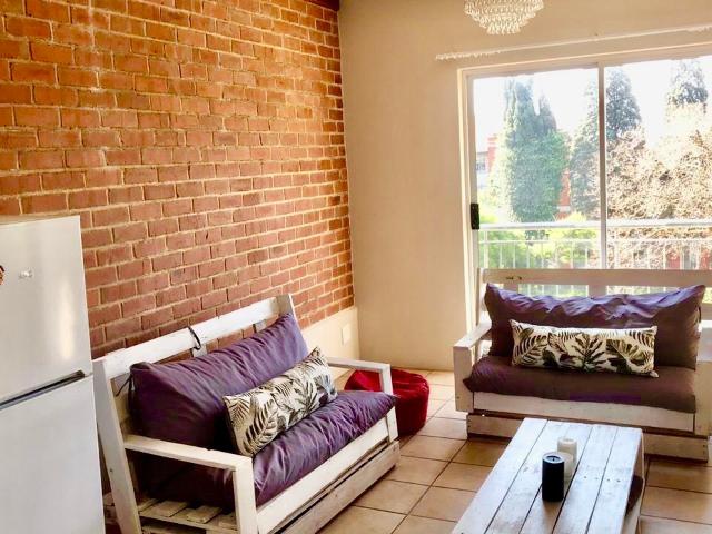 1 Bedroom Apartment To Let in Houghton Estate