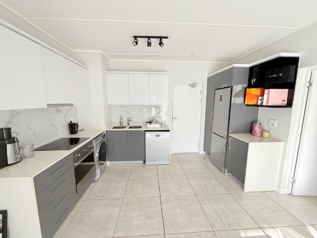 1 Bedroom Apartment To Let in Izinga