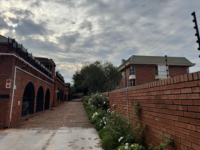 1 Bedroom Apartment To Let in Lydiana