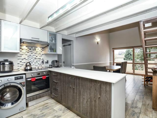 1 Bedroom Apartment To Let in Melrose Estate