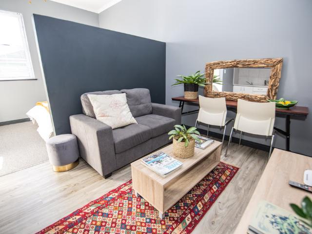 1 Bedroom Apartment To Let in Newton Park