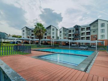 1 Bedroom Apartment Rented in Noordhang