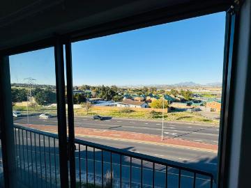 1 Bedroom Apartment To Let in Oakglen