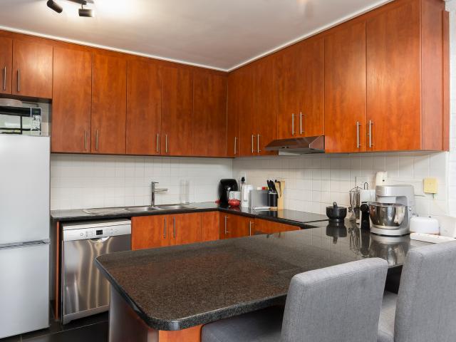 1 Bedroom Apartment To Let in Onder Papegaaiberg