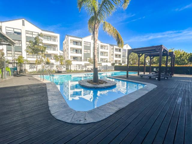 1 Bedroom Apartment To Let in Parklands