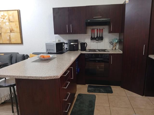 1 Bedroom Apartment To Let in Paulshof | Waterfall Properties