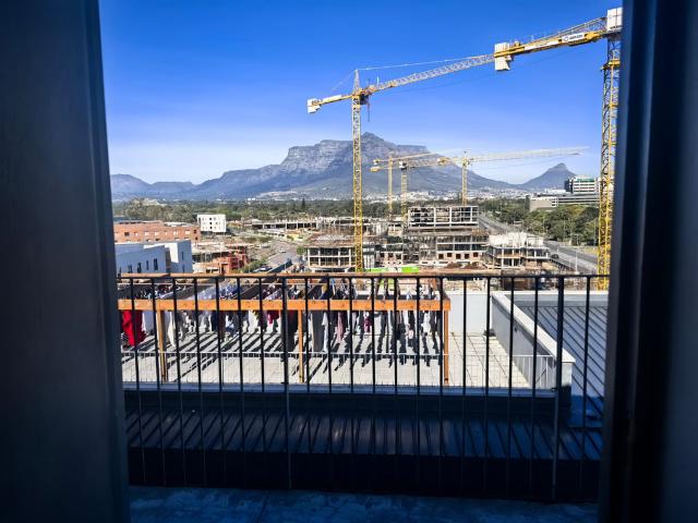 1 Bedroom Apartment To Let in Pinelands