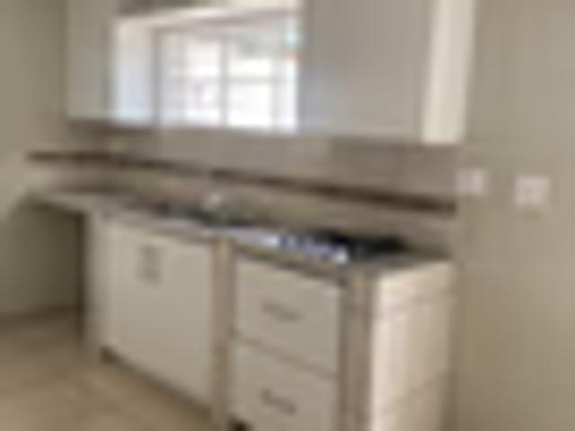 1 Bedroom Apartment To Let in Primrose