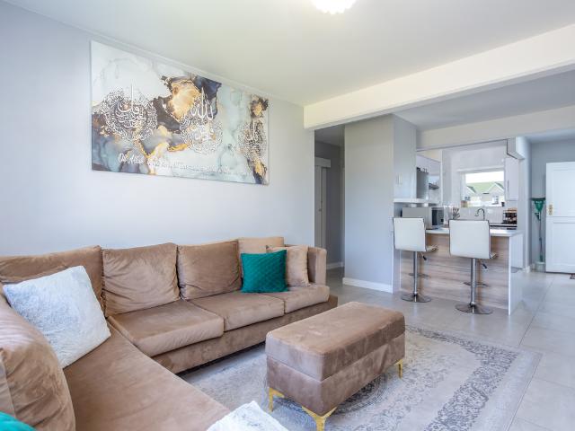 1 Bedroom Apartment To Let in Rondebosch East