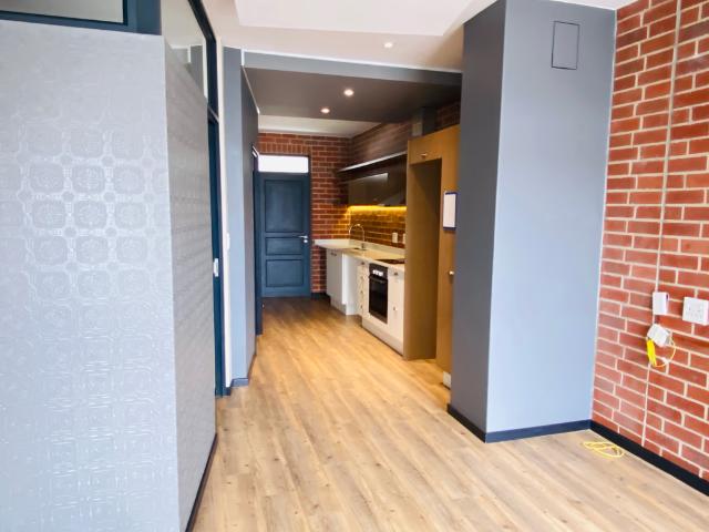 1 Bedroom Apartment To Let in Rosebank