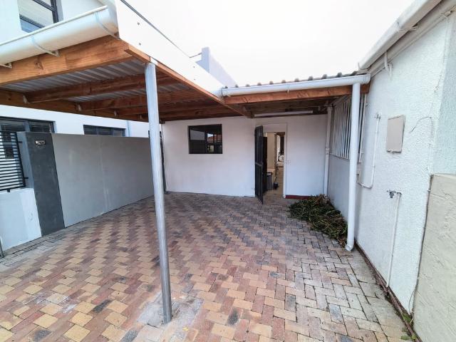 1 Bedroom Apartment To Let in Rylands