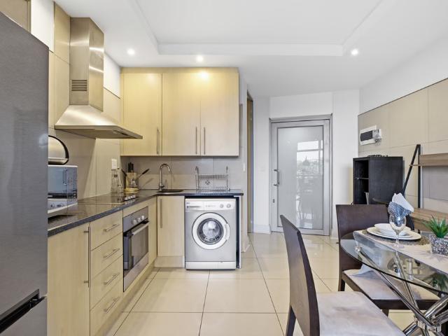 1 Bedroom Apartment To Let in Sandown | LIONLEAD Real Estate