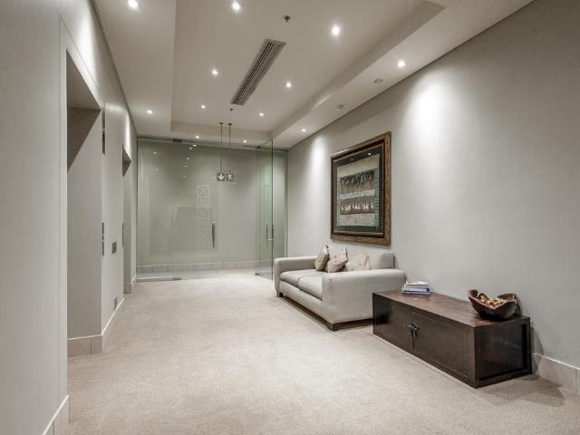 1 Bedroom Apartment To Let in Sandton Central