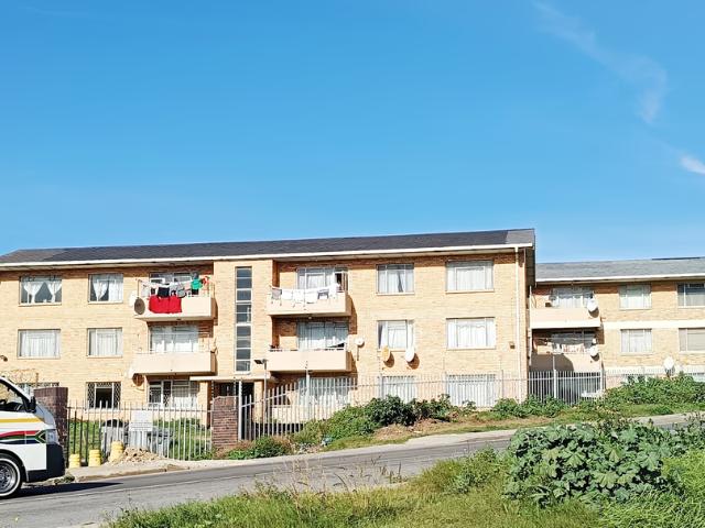 1 Bedroom Apartment To Let in Sidwell