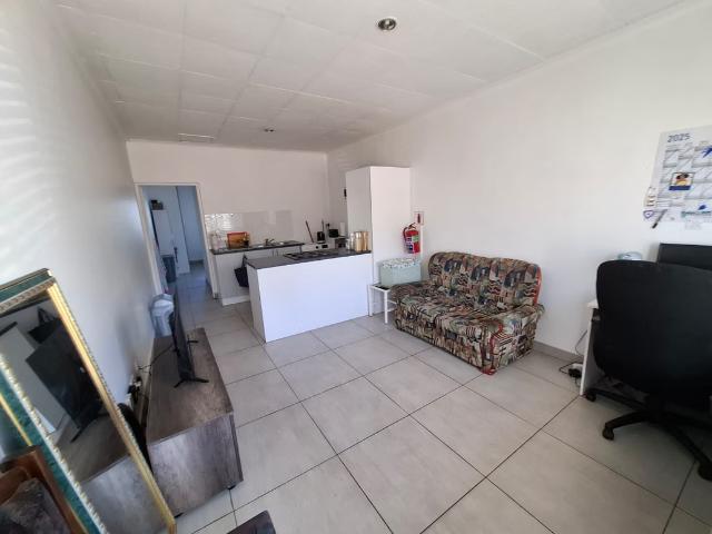 1 Bedroom Apartment To Let in Swellendam