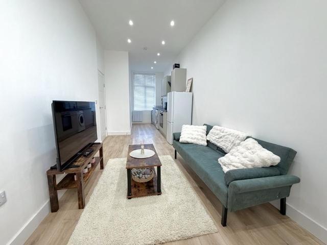 1 bedroom apartment to rent
