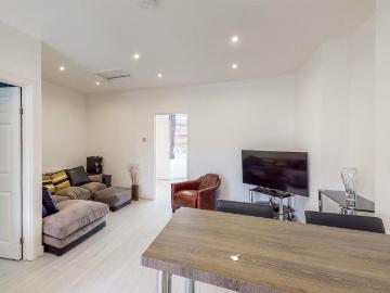 Coventry, West Midlands, Midlands - Equipped kitchen