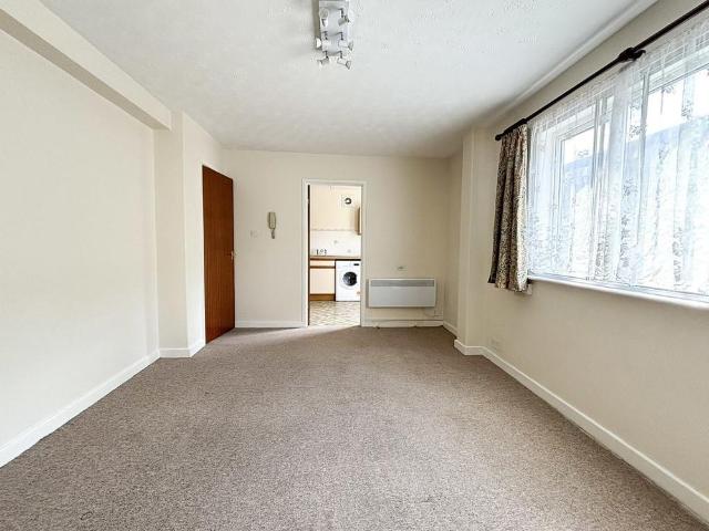 1 bedroom apartment to rent