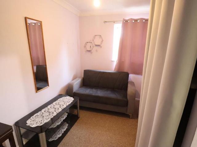 1 bedroom apartment to rent