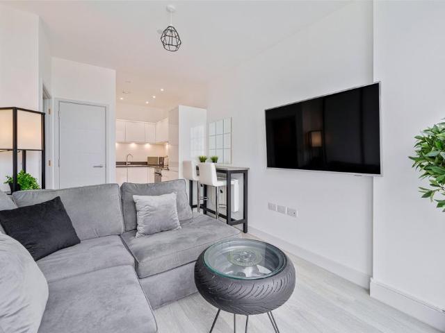 1 bedroom apartment to rent