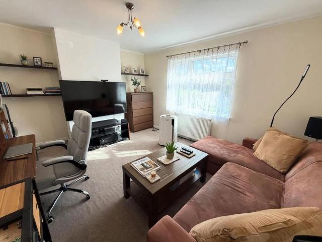 1 bedroom apartment to rent
