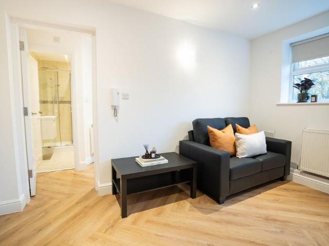 1 bedroom apartment to rent