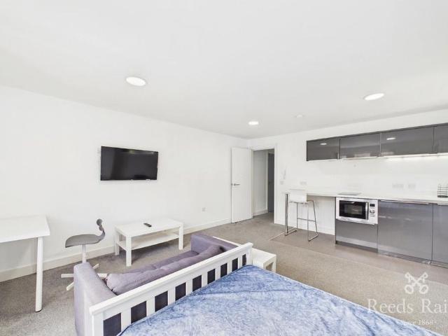 1 bedroom apartment to rent