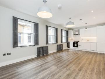 St James's, London, Greater London - Equipped kitchen