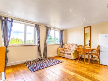 Swindon, Wiltshire county, Southdowns