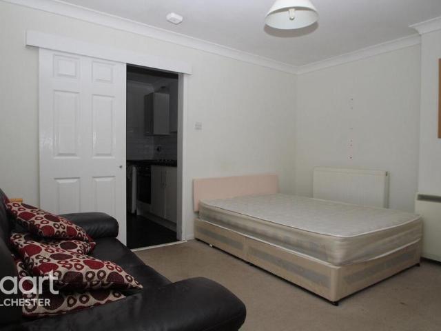 1 bedroom apartment to rent