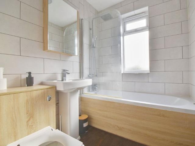1 bedroom apartment to rent