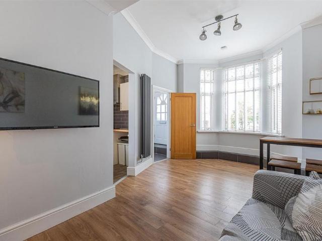 1 bedroom apartment to rent